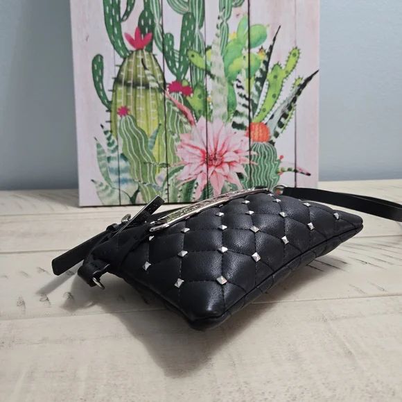 Michael Kors Women's MK Quilted Studded Multi-Bag-Black/Silver- EUC - Picture 9 of 16
